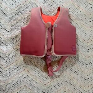 Sunnylife Kids Swim Vest in Pink with Coral Lining